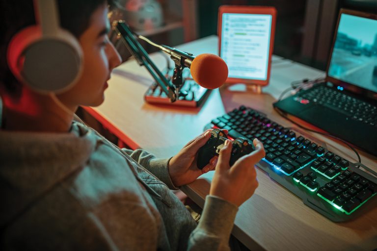 Why Environmental Design in Online Games Matters